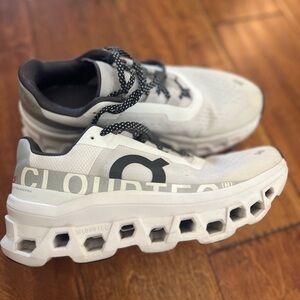 Oncloud Monster Size 7.5
